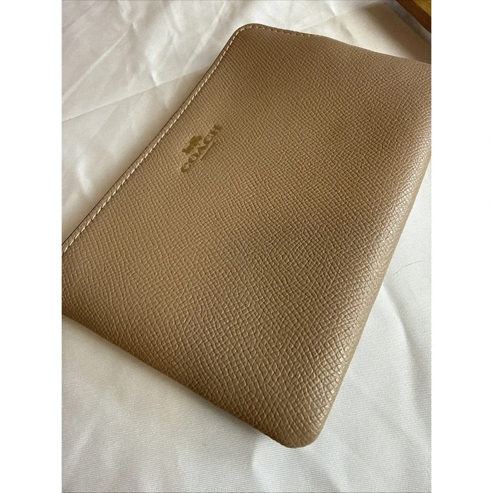 Coach Corner Zip Wristlet Wallet Gold/ Taupe - Great‎ Condition